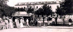 2051- Tenes - Place du Marche2